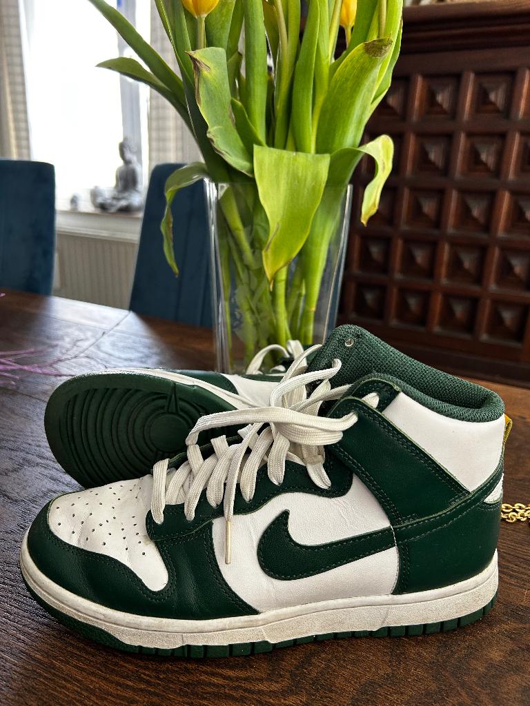 Sneakers nike, Kleding | Dames, Schoenen, Ophalen, Nike, Sneakers, Gedragen