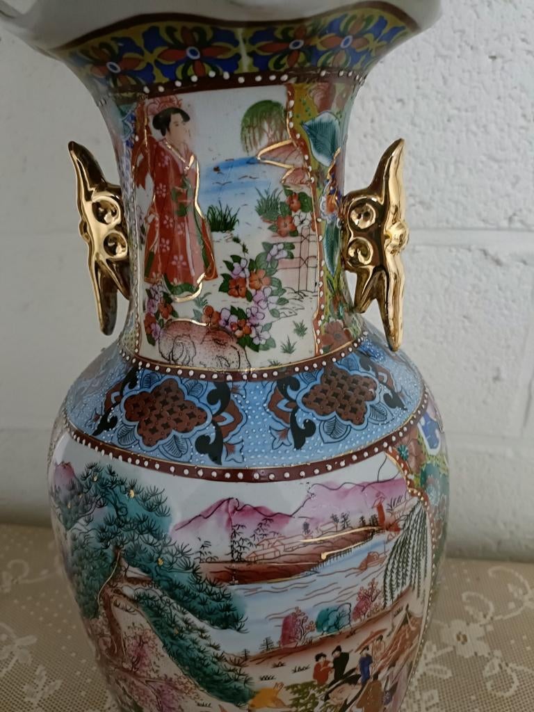 Prachtige Chinese vaas, een mooi voorbeeld van tradition, Ophalen