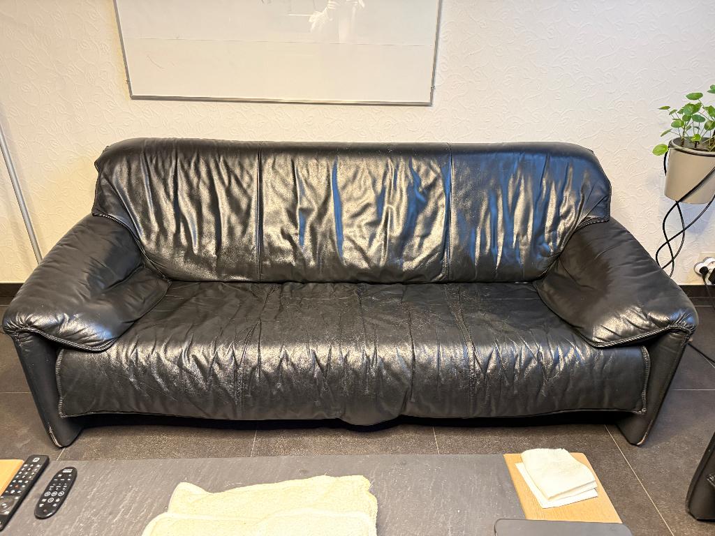Salon en cuir noir (2 places), Maison & Meubles, Enlèvement, Utilisé, Trois personnes, 75 à 100 cm