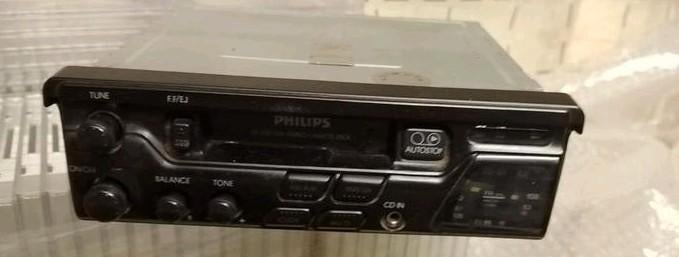 Autoradio Philips RC102, Autos : Divers, Autoradios, Comme neuf, Enlèvement ou Envoi