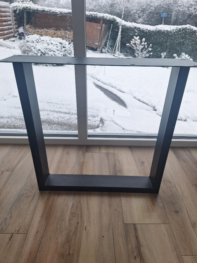 Pied de table en acier noir, Maison & Meubles, Pièces pour table, Neuf, Pied de table, 50 à 100 cm, 50 à 100 cm, Carré, Enlèvement
