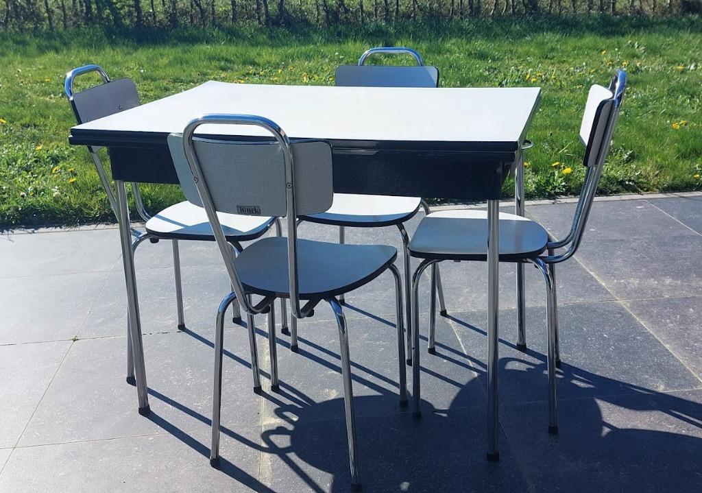 Torck tafel en 4 stoelen in wit formica, Antiek en Kunst, Antiek | Meubels | Tafels, Ophalen