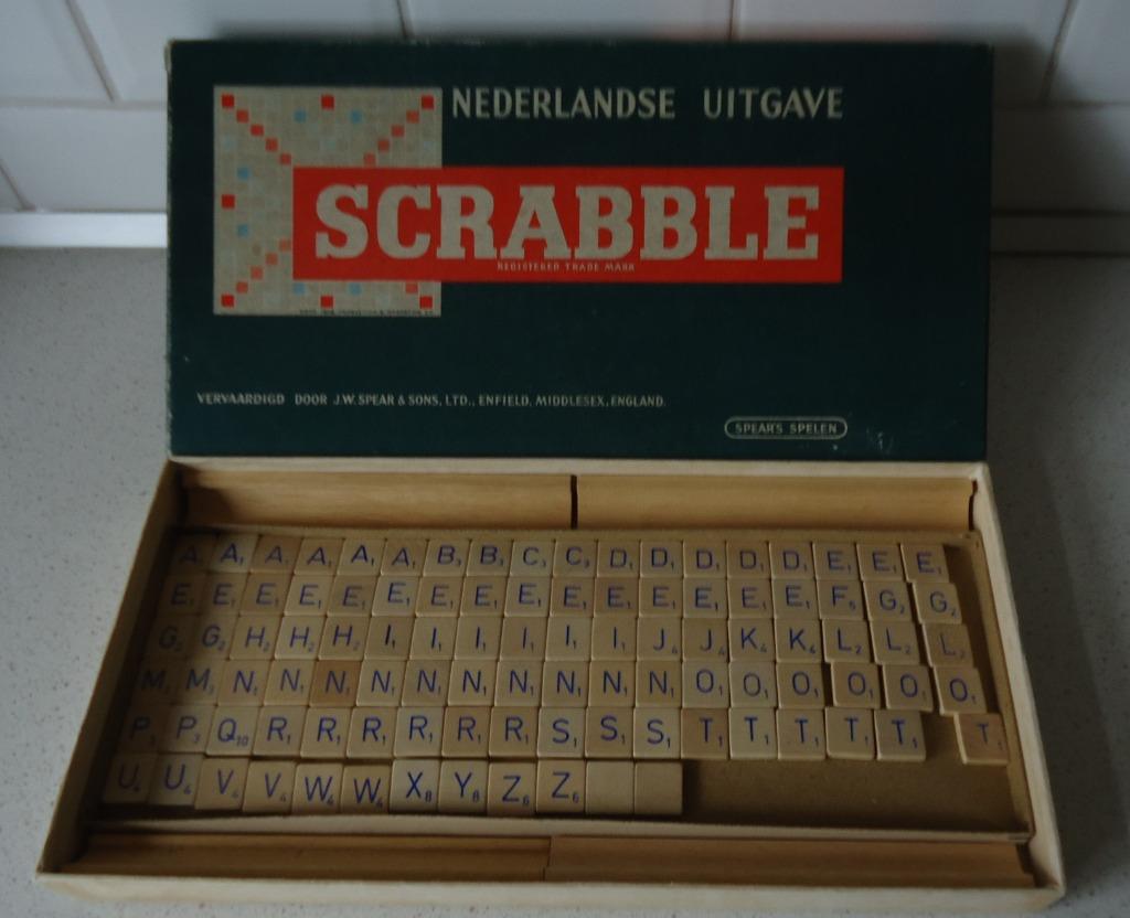 Vintage Scrabble van Spears Games in prima staat., Trois ou quatre joueurs, Enlèvement ou Envoi, Utilisé, Spears games