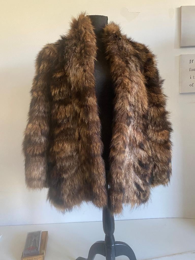Veste /Manteau vintage en véritable fourrure de raton laveur, Enlèvement ou Envoi, Comme neuf, Taille 38/40 (M)