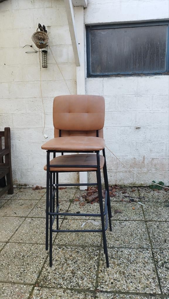 Lot de 2 chaises hautes design cuir camel – très bon état, Cuir