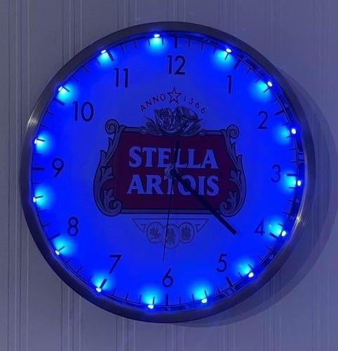 Horloge Stella Artois Horloge unique avec mancave LED, Enlèvement, Comme neuf, Horloge murale
