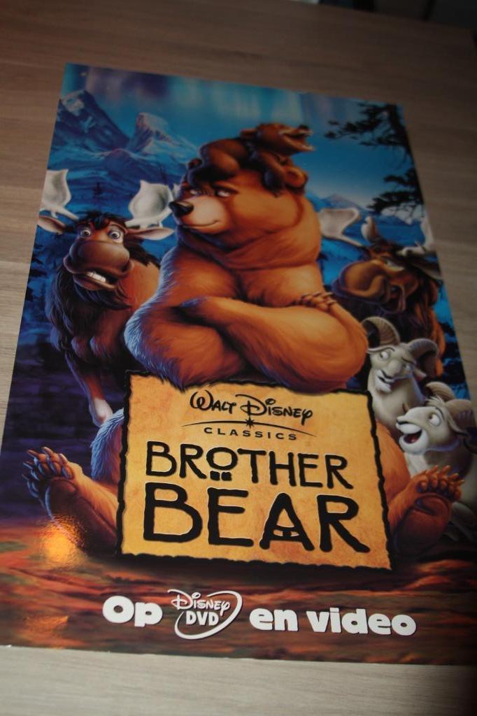 Glanzend ( 2-zijdig ) poster ,Brother Bear ,Disney ,70x40 cm, Verzamelen, Ophalen, Overige figuren, Zo goed als nieuw, Plaatje of Poster