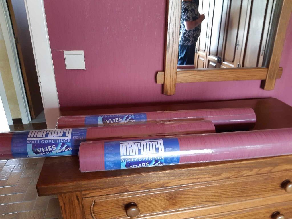 3 rollen vliesbehang nieuw in plastiek, Huis en Inrichting, Ophalen, Roze
