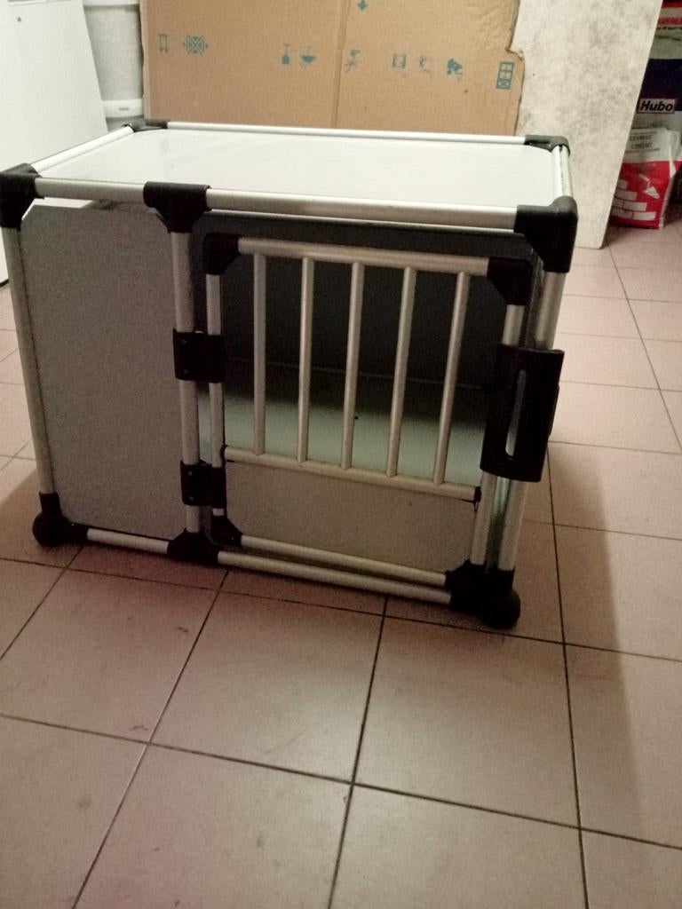 Aluminium honden bench voor in de wagen., Enlèvement