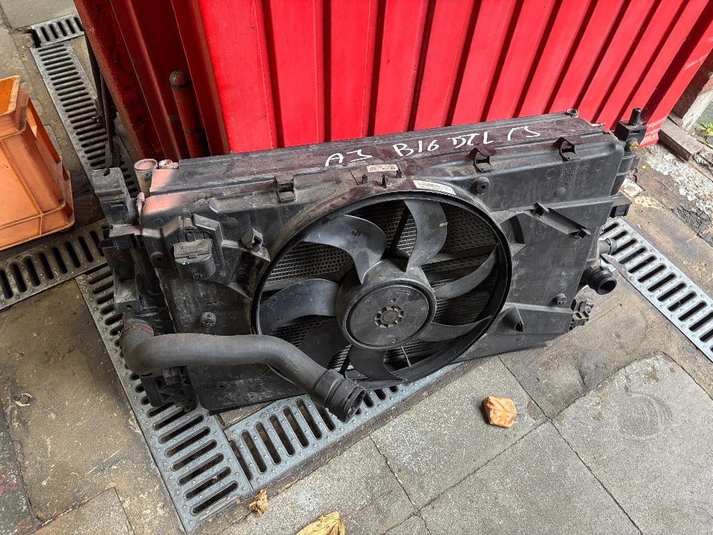 RADIATEUR OPEL ASTRA J 1600 TURBO DIESEL, RUE BRIGADE PIRON 307, Enlèvement, Utilisé, Garage_bila@yahoo.fr