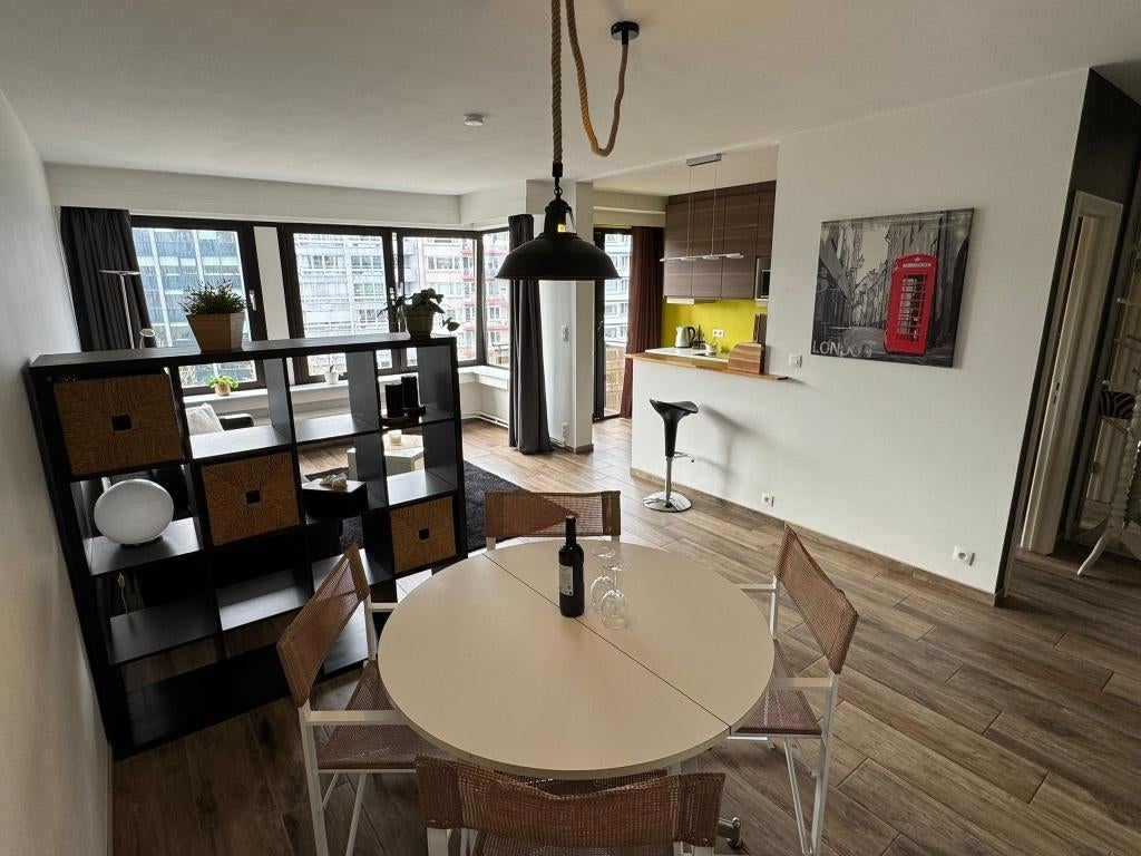 Chouette app. 2 chambres rénové-meublé (Bd. d'Avroy - 100m²), Immo, 50 m² ou plus, Liège (ville)