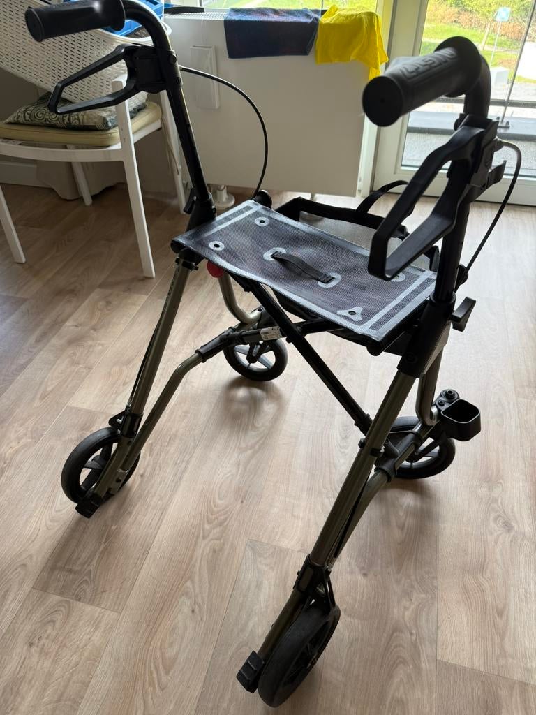 Dietz TAiMA M-GT rollator – zeer goede staat – lichtgewicht, Ophalen, Lichtgewicht, Zo goed als nieuw