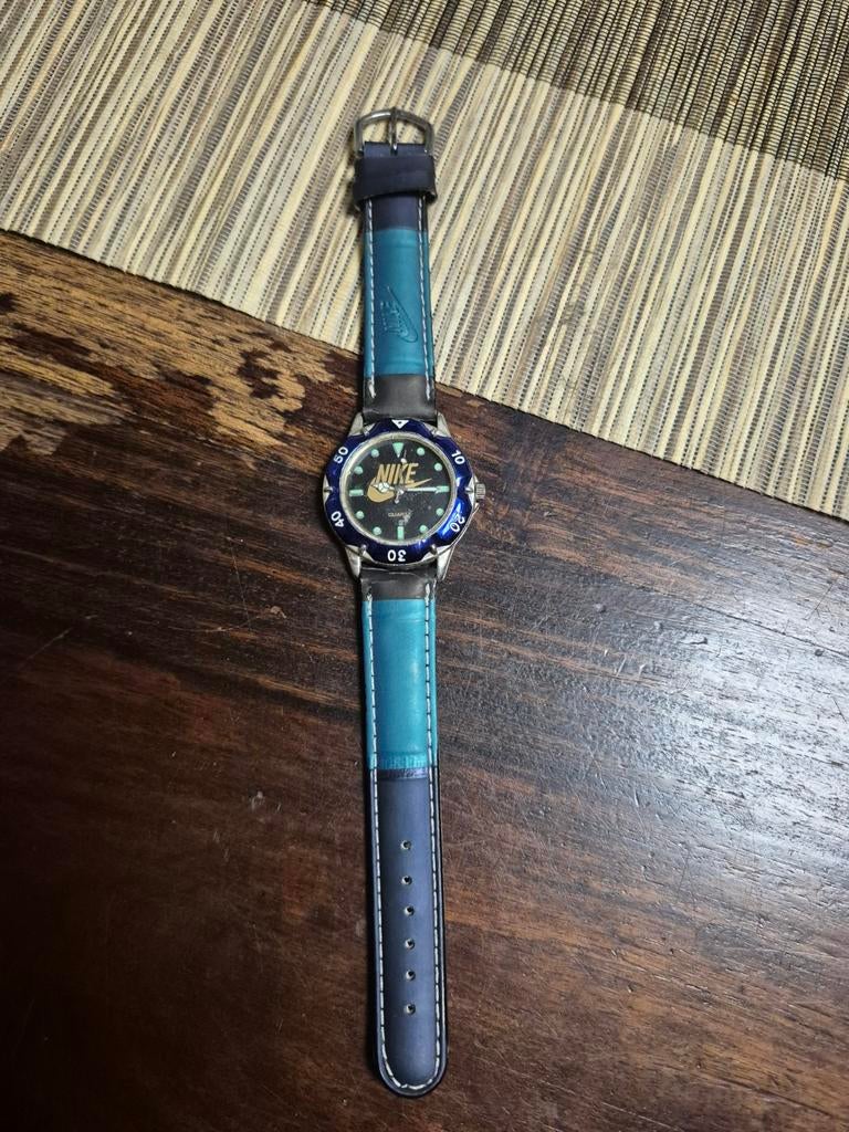 Vintage Nike horloge, Handtassen en Accessoires, Horloges | Heren, Verzenden