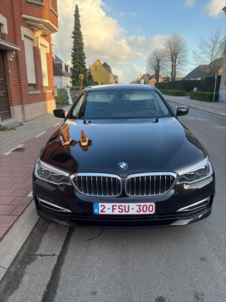 BMW 530e  xdrive Iperfonrmance 252pk, Auto's, BMW, Automaat, 1998 cc, 135 kW, Zwart