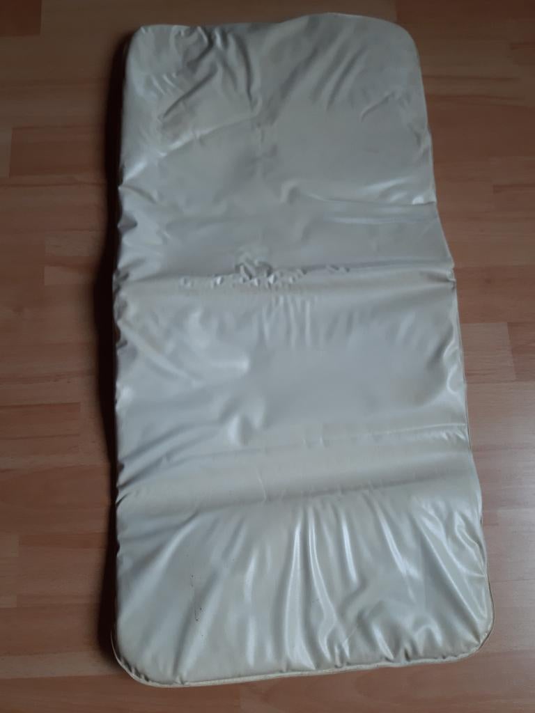 Matelas à langer incliné, Enlèvement