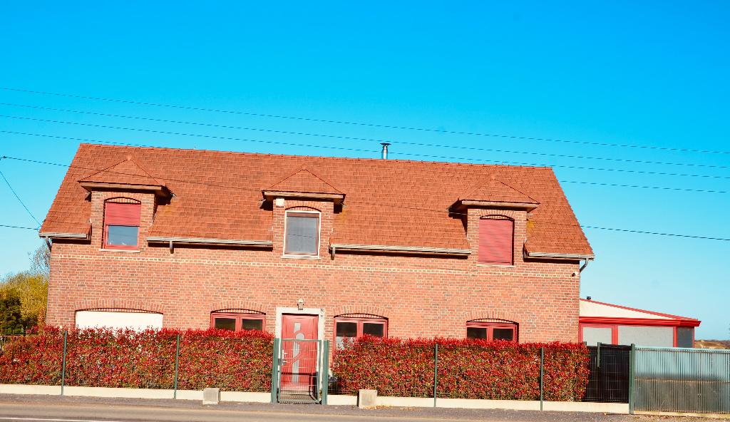 Maison individuelle avec plan d’eau , bosquet ..., Immo, Maisons à vendre, 220 m², 4 pièces, Maison individuelle, 1500 m² ou plus