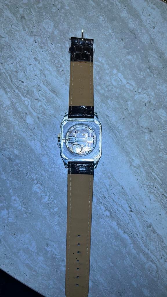 Montre cartier, Enlèvement ou Envoi, Comme neuf