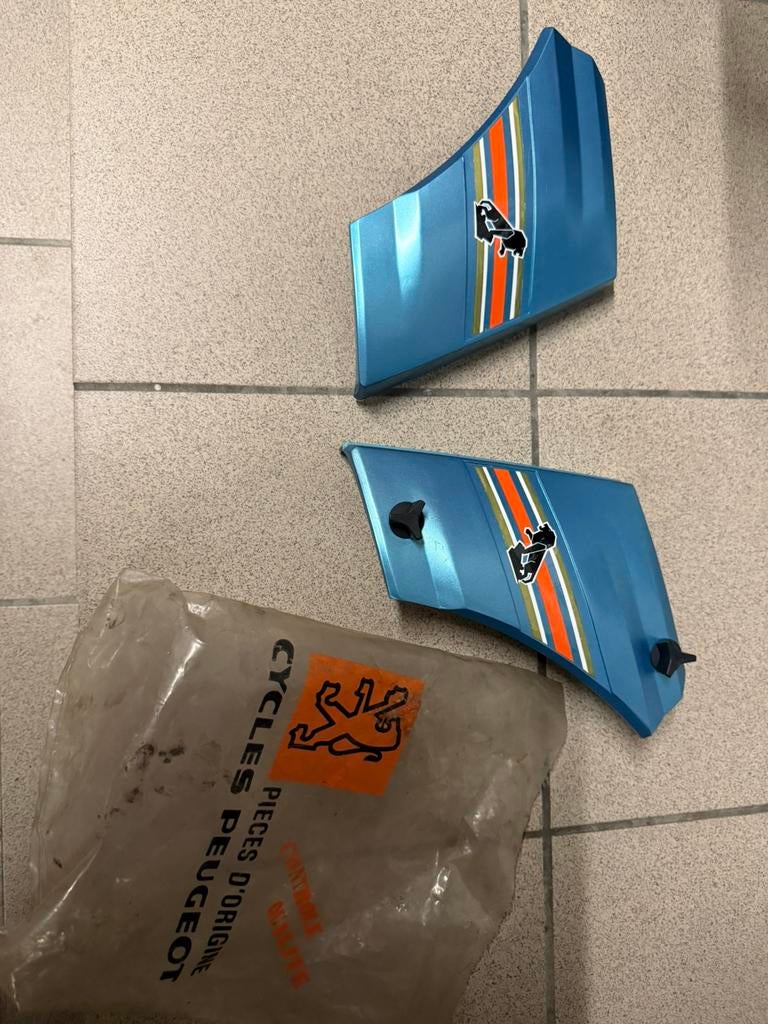 Caches latéraux Peugeot 102 neufs, Enlèvement ou Envoi, Neuf, Autres types