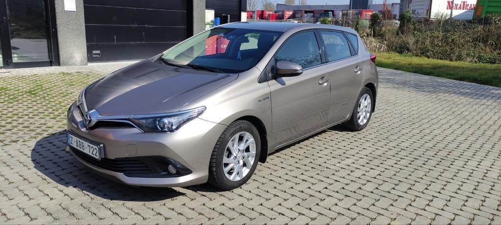 Toyota Auris 1.8 essence Hybrid, Autos, Toyota, Achat, Euro 6, Beige, 5 portes
