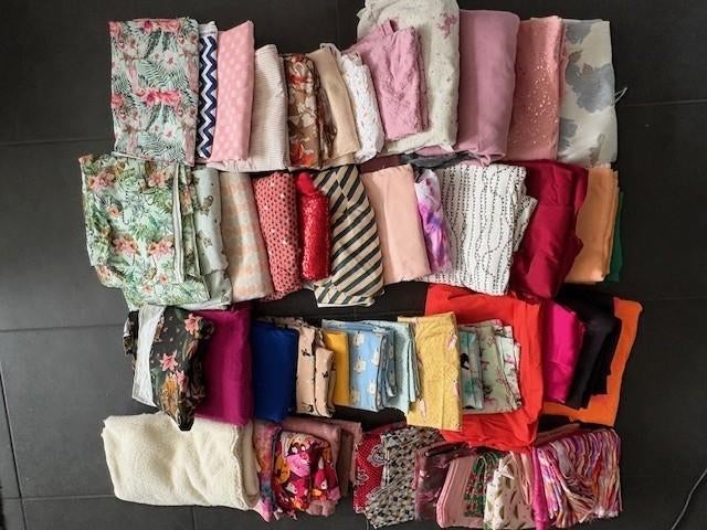 lot met kinder stoffen, Hobby en Vrije tijd, Stoffen en Lappen, Ophalen, Gebruikt