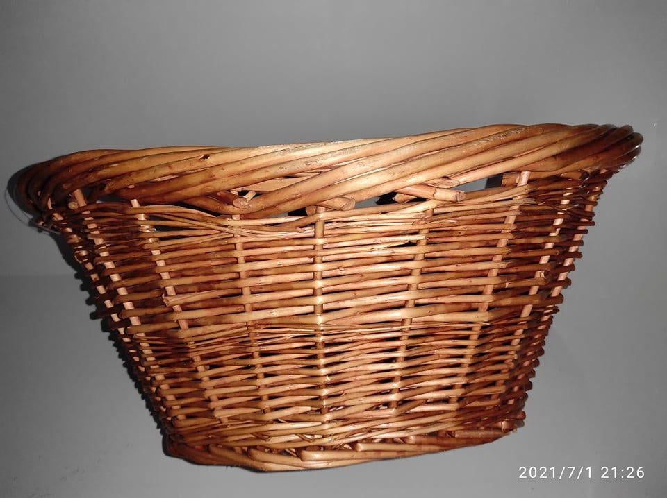 grote rieten mand, Huis en Inrichting, Woonaccessoires | Schalen en Manden, Ophalen, Mand, Zo goed als nieuw, Ovaal