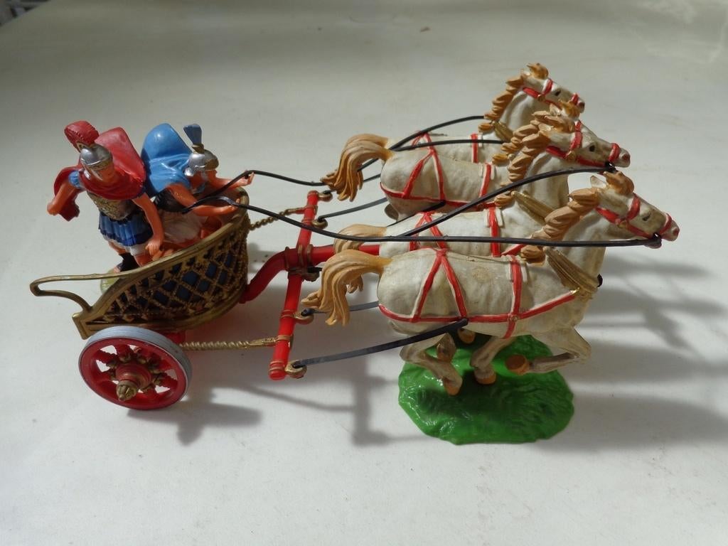 Elastolin Allemagne Char quadrige romain années70 comme neuf, Collections, Enlèvement ou Envoi, Comme neuf, Autres types