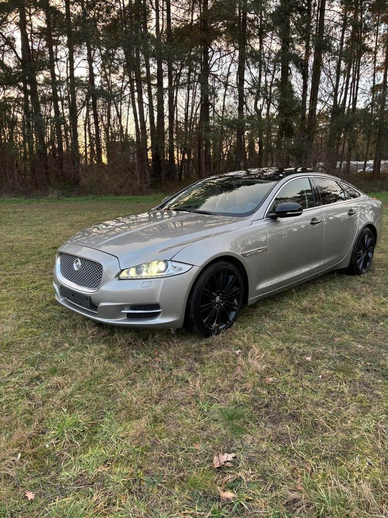 Jaguar xj portfolio, Auto's, Jaguar, Automaat, Euro 5, Beige, Dealer onderhouden