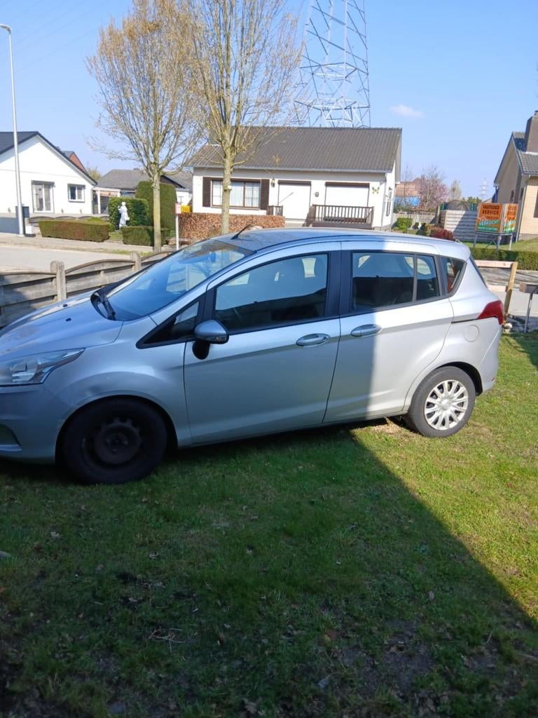 ford bmax, Autos, Ford, Argent ou Gris, Rétroviseurs électriques, 5 portes, 1200 kg