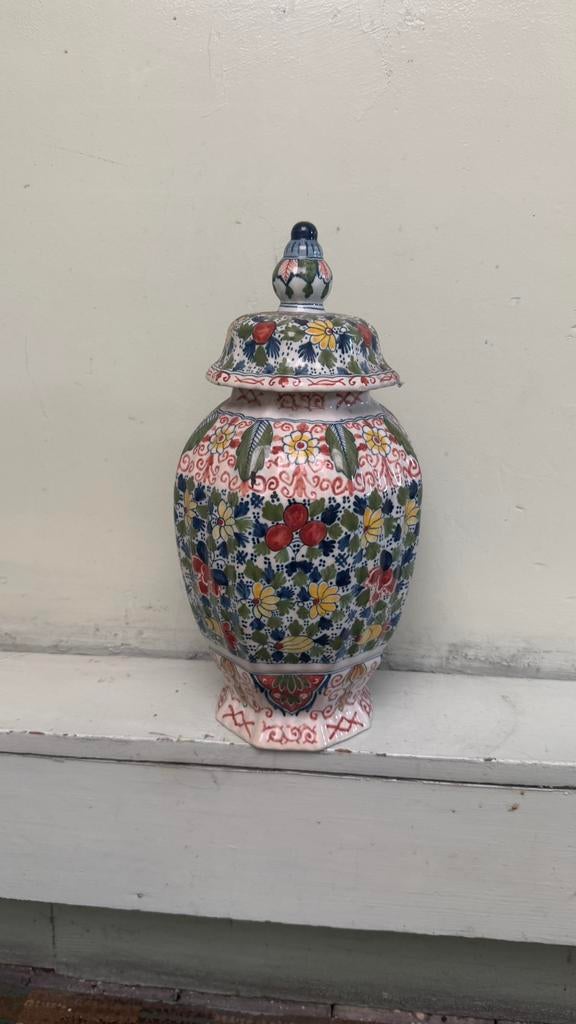 Vase à couvercle Makkum (Koninklijke Tichelaar Makkum), Antiek en Kunst, Ophalen of Verzenden