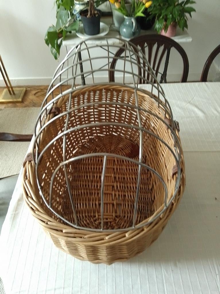 Fietsmand hondje/kat, Fietsen en Brommers, Fietsaccessoires | Fietsmanden, Ophalen, Gebruikt, Fietsmand, Stuurbevestiging