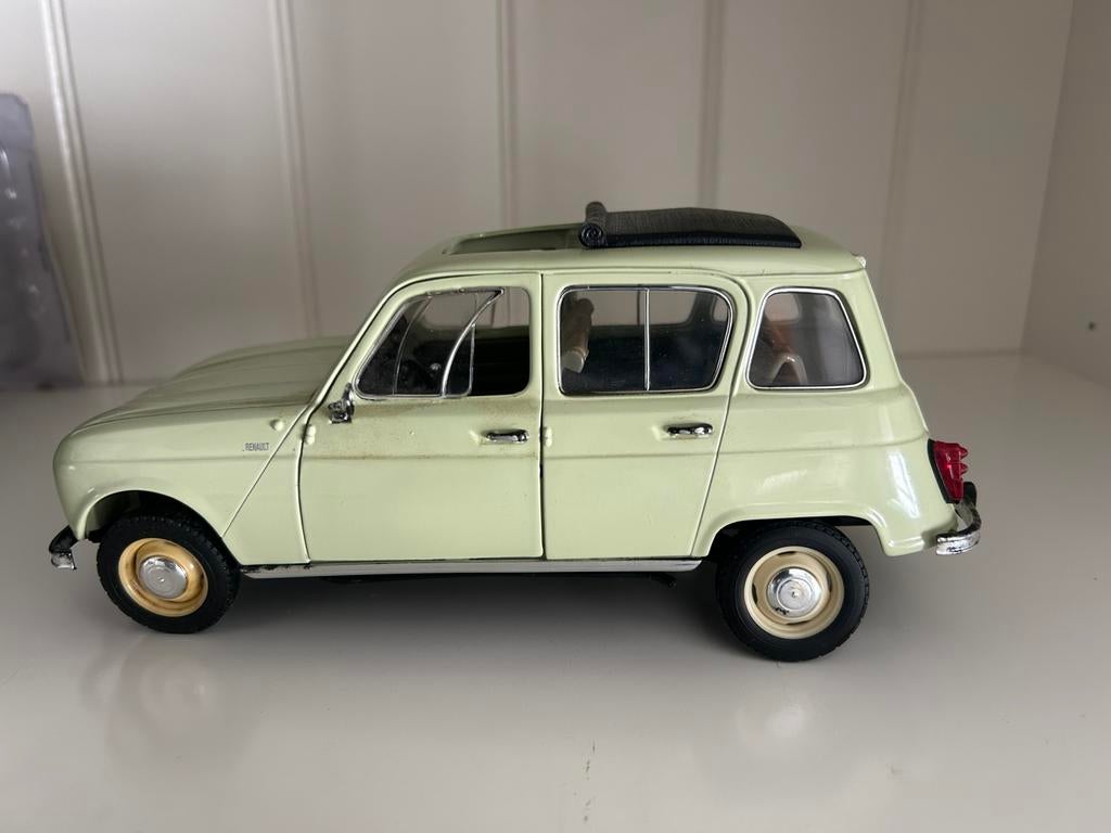 Renault, Hobby en Vrije tijd, Modelauto's | 1:18, Ophalen of Verzenden, Zo goed als nieuw
