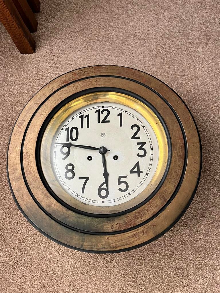 Antieke houten wandklok (Junghans), Huis en Inrichting, Woonaccessoires | Klokken, Ophalen of Verzenden, Gebruikt, Analoog, Wandklok