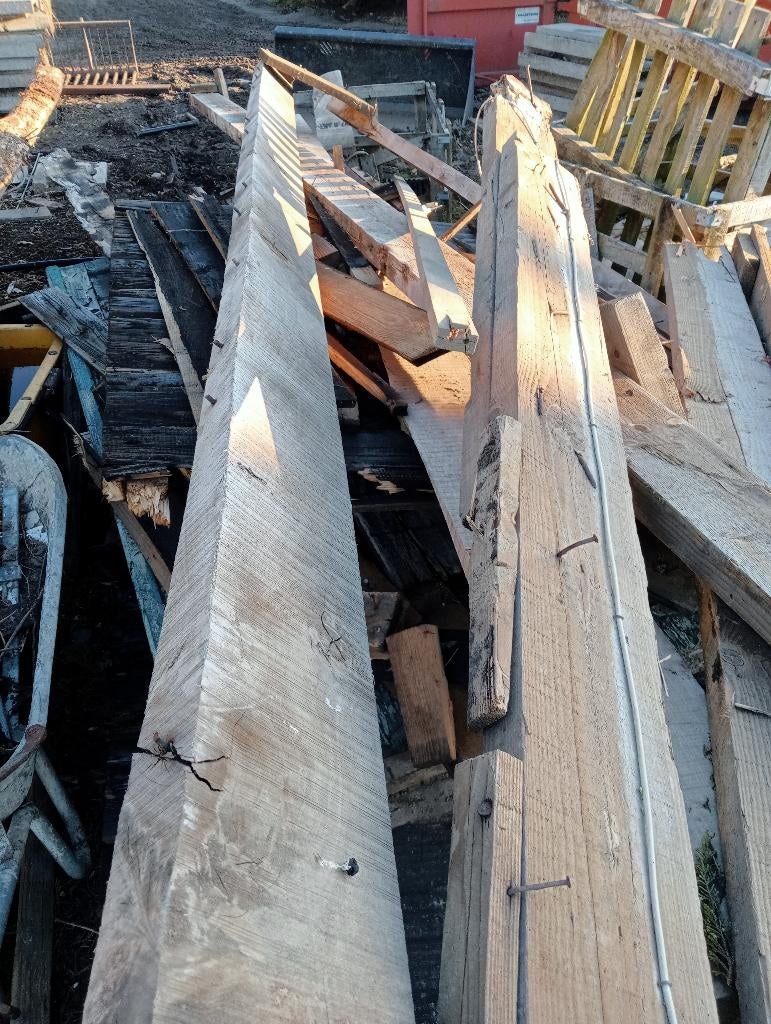 Gratis brandhout, kan gebracht worden, Ophalen