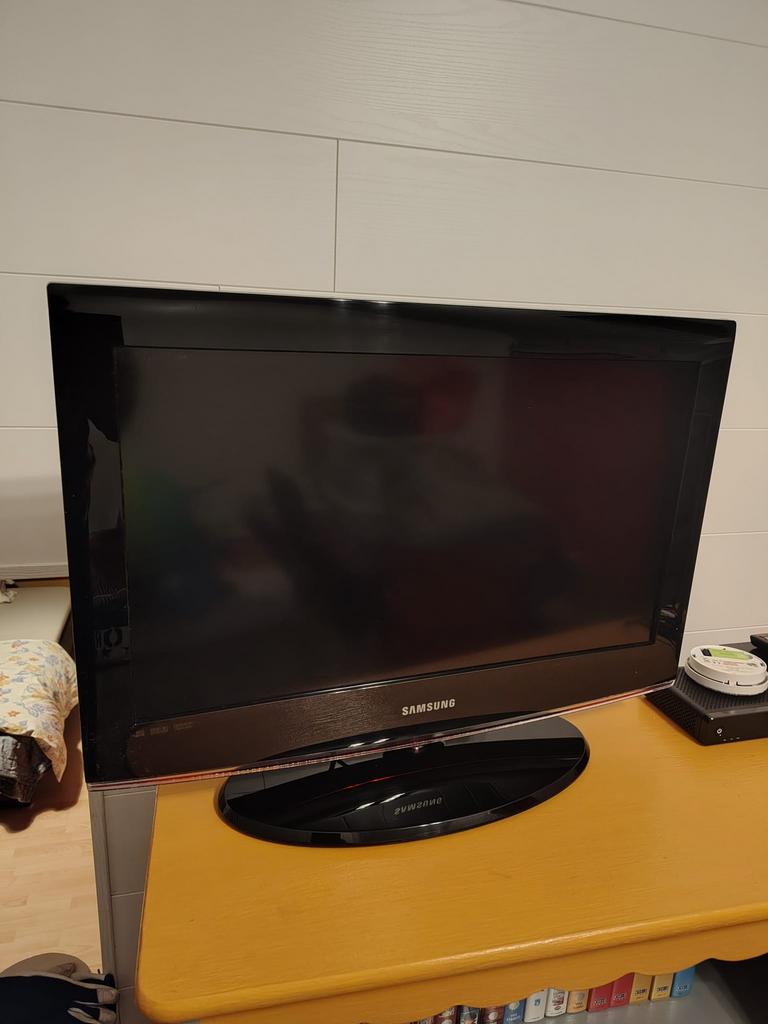 Samsung-televisie met dvd-speler, Ophalen, LCD, Zo goed als nieuw, 100 Hz