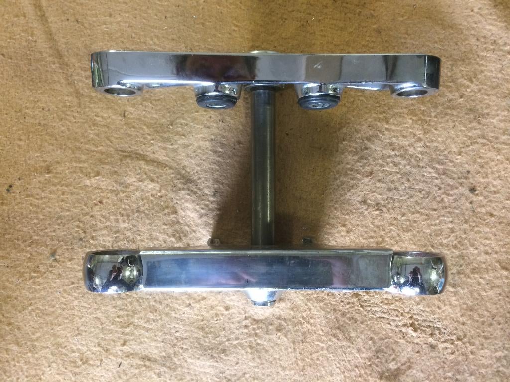 T-stuk, balhoofdplaten harley softail twincam vanaf 2000, Motoren, Ophalen, Gebruikt