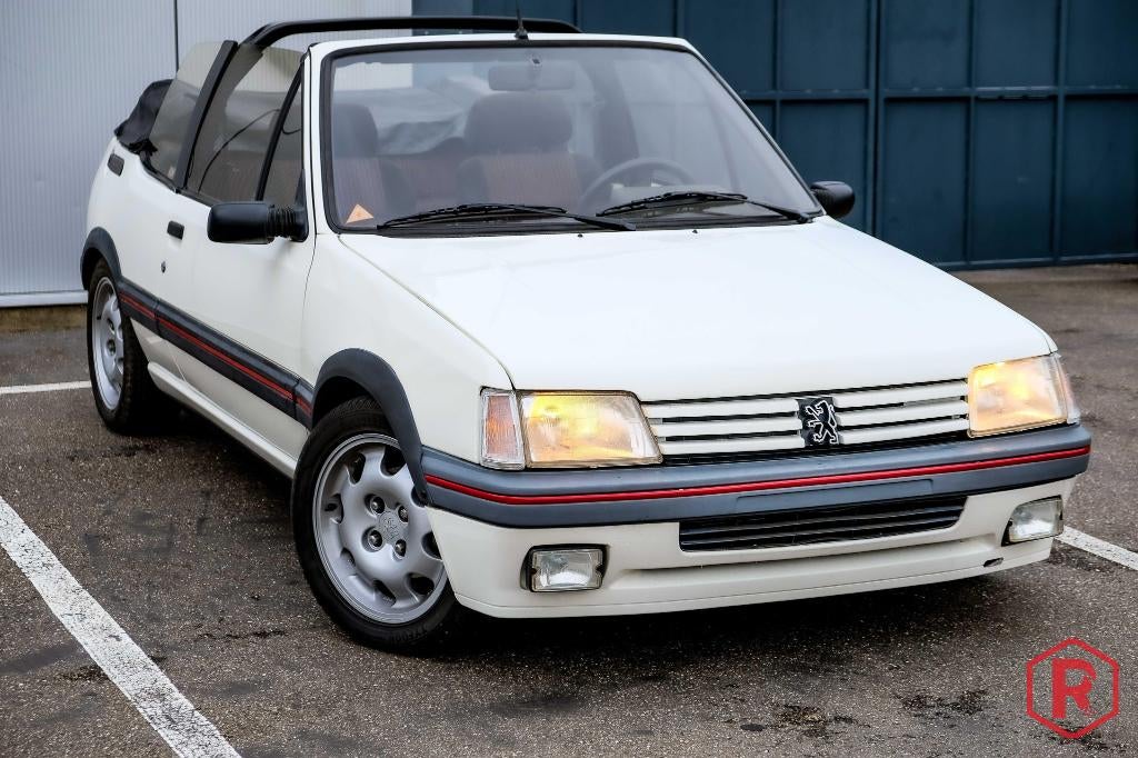 Peugeot 205 CTI Ancêtrer 1.6 102 ch, Autos, Peugeot, Entreprise, Achat, ABS, Vitres électriques, Toit ouvrant, Essence, Cabriolet