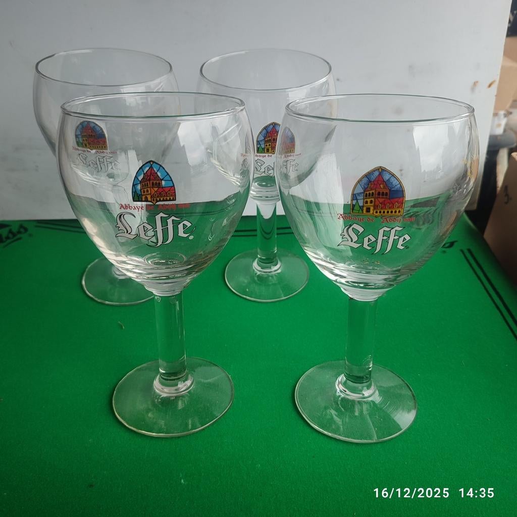 4 verres à bière LEFFE 50 CL ., Enlèvement, Comme neuf, Verre ou Verres, Leffe