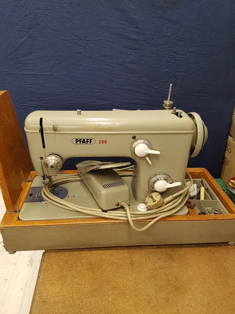 Pfaff 260  in zeer goede staat, Hobby en Vrije tijd, Naaimachines en Toebehoren, Gebruikt, Pfaff, Ophalen