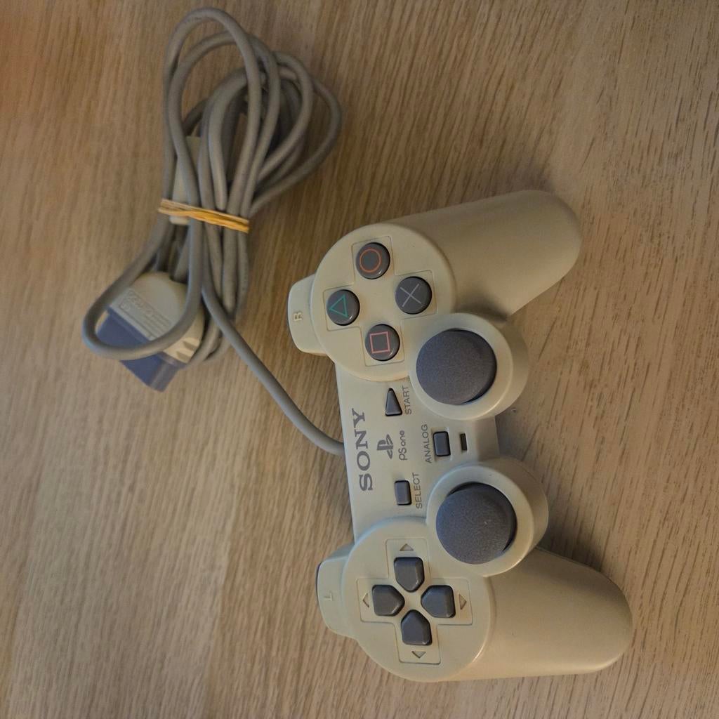 Manette Sony dualShock playstation 1, Consoles de jeu & Jeux vidéo, Consoles de jeu | Sony Consoles | Accessoires, Utilisé, PlayStation 1