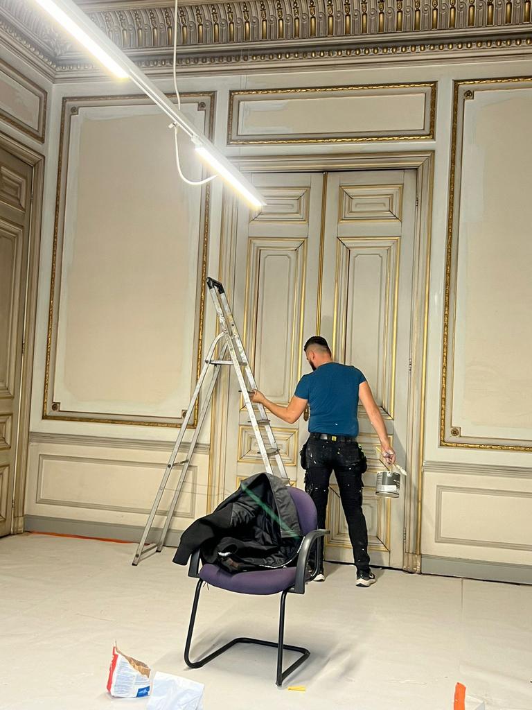 Travux de peinture 0467670547, Enlèvement