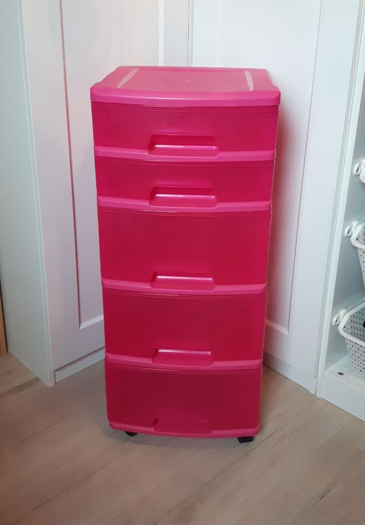 Fuchsia kunststof stevig rek op wielen met 5 ladeboxen, Enlèvement ou Envoi