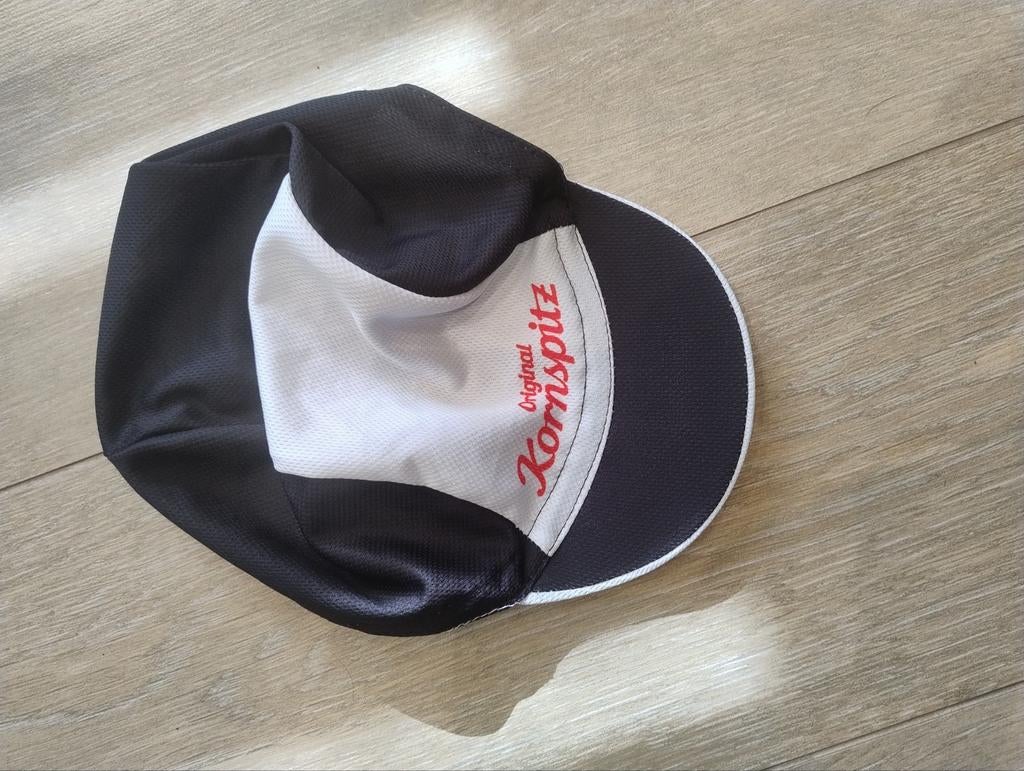 Wielerpet felt team, Ophalen of Verzenden, Zo goed als nieuw