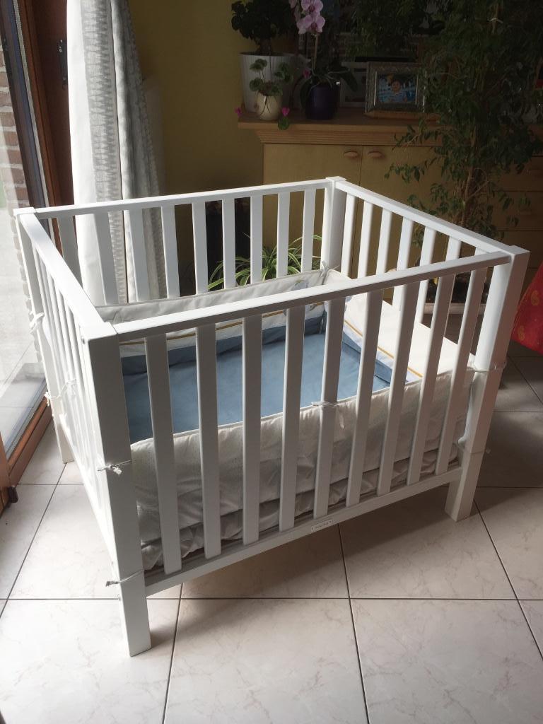 Parc Bopita et matelas en parfait état +tapis /tour de parc, Enlèvement, Comme neuf, Carré, Réglable en hauteur