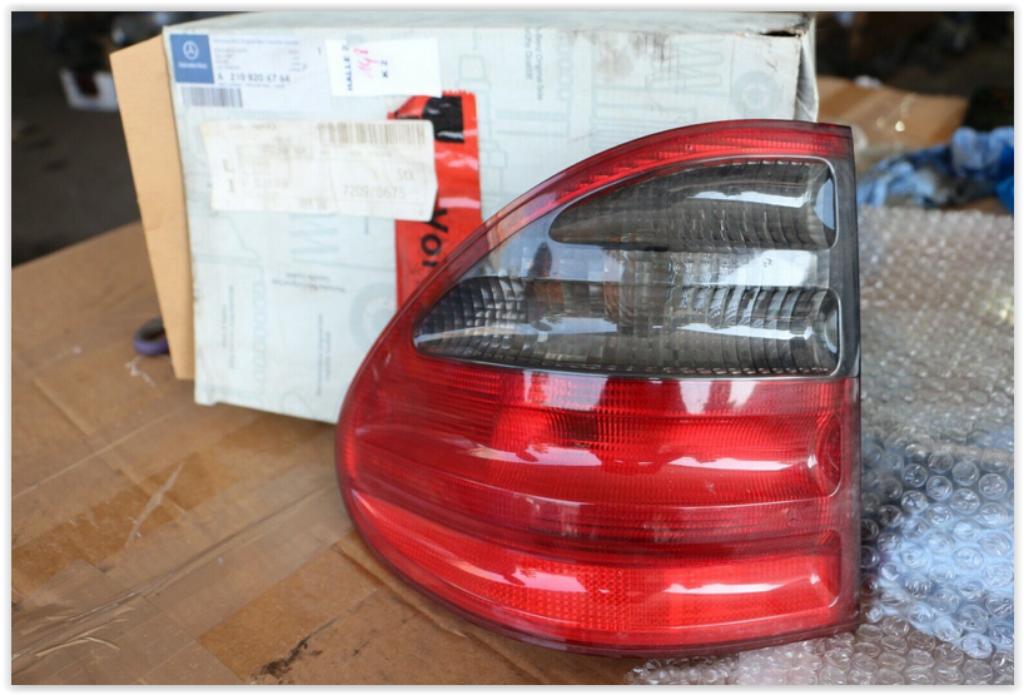 FEU ARRIERE GAUCHE EXTERIEUR MERCEDES CLASSE E W210 (99-02, Enlèvement ou Envoi, Utilisé, Mercedes-Benz