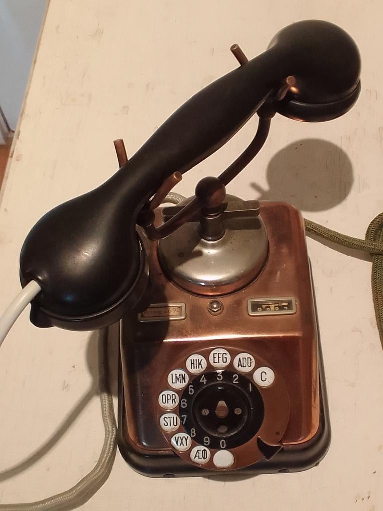 Oude telefoon, Telecommunicatie, Vaste telefoons | Niet Draadloos, Ophalen, Gebruikt, Met draaischijf