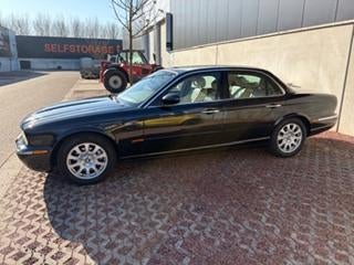 JAGUAR XJ  6cyl 3,0l  benzine automaat van 2003, Auto's, Jaguar, Automaat, 4 deurs, Achterwielaandrijving, Beige