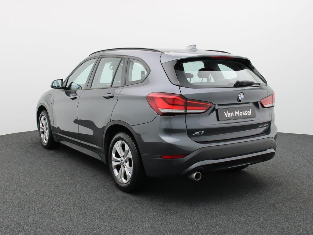 BMW X1 xDrive25e (162 kW), Stof, Gebruikt, https://public.car-pass.be/vhr/1b296abb-1fda-4dfa-bc35-2567a26fa63c, Plug-in hybride