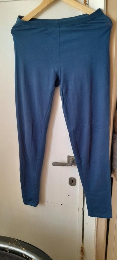 Stretch legging large., Kleding | Dames, Leggings, Maillots en Panty's, Legging, Blauw, Ophalen of Verzenden, Maat 44/46 (L)