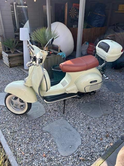 Motion Overig Nesco Abruzzi 125cc 2.813 Km, Vélos & Vélomoteurs, Utilisé, 125 cm³, Motion