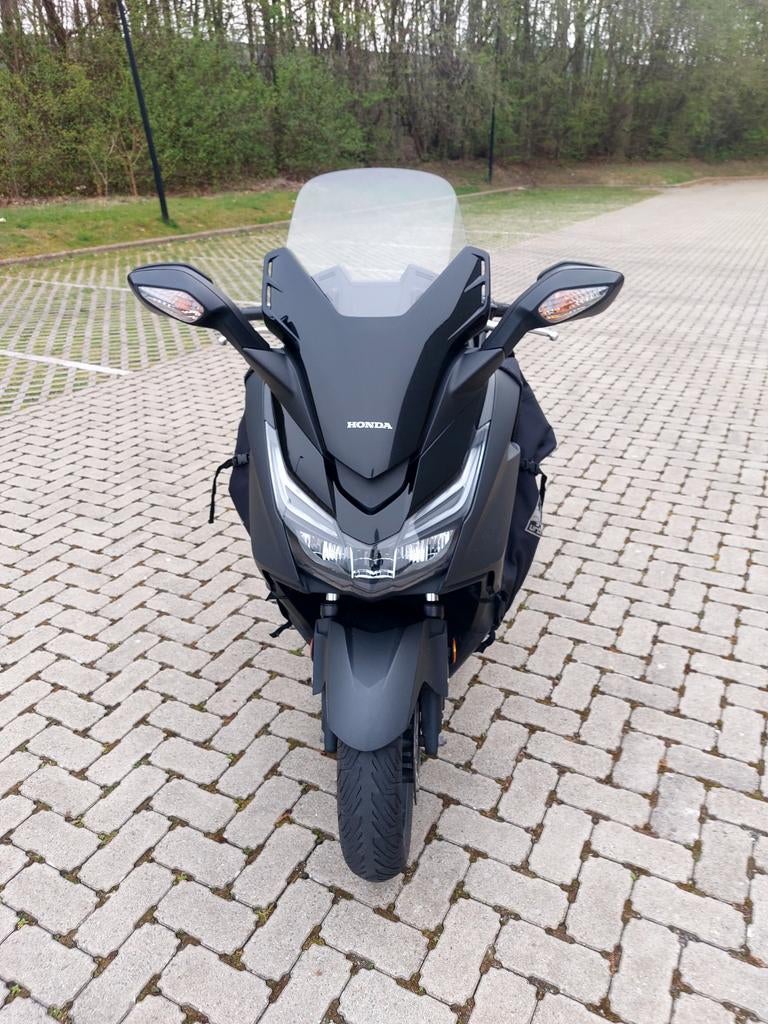 Scooter Honda Forza 125 —2017—18.000 km— Uitstekende staat, Motoren, Motoren | Honda, Particulier, Scooter, LED Verlichting